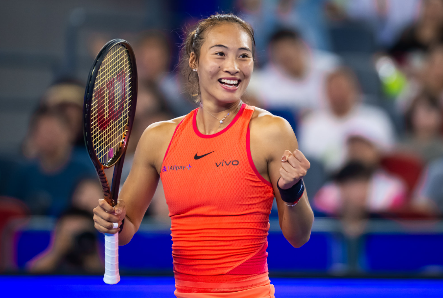 门徒娱乐官方:东京站首秀!郑钦文2-0连赢九局横扫日本选手 连续4站进八强